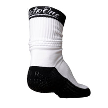 Load image into Gallery viewer, Octo Pro Socks White 2.0
